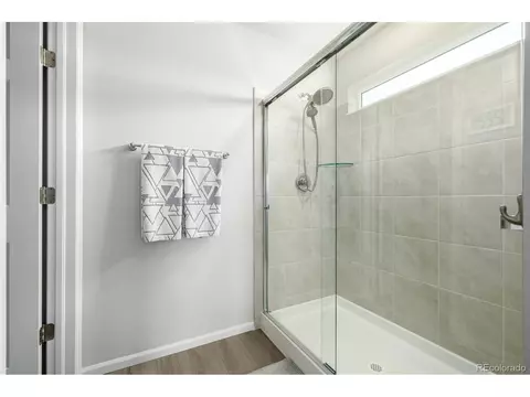 Bath - 20952 E 66th Ave, Aurora, CO 80019 photo 3 of 4
