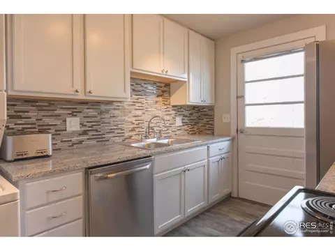 1719 Marine, Boulder, CO 80302 photo 11