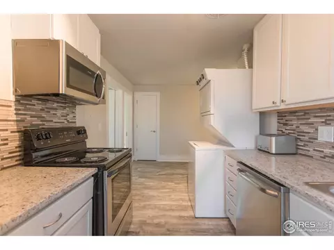1719 Marine, Boulder, CO 80302 photo 13