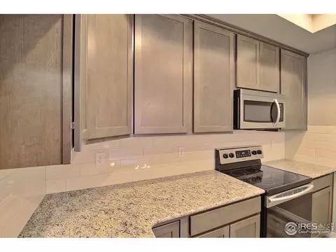 843 Winding Brook Dr, Berthoud, CO 80513 photo 2