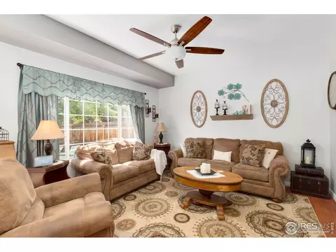 12271 E 2nd Dr, Aurora, CO 80011 photo 6