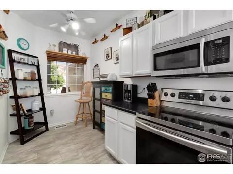 12271 E 2nd Dr, Aurora, CO 80011 photo 5