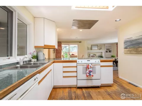 7075 Carter Trl, Boulder, CO 80301 photo 8