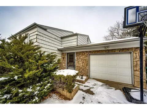 1671 Killarney St, Aurora, CO 80011