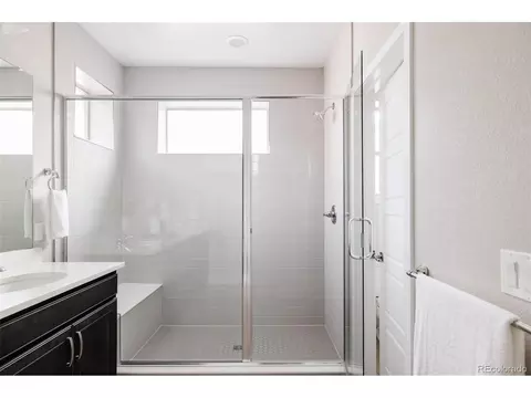 9740 E 59th Dr, Denver, CO 80238 photo 17