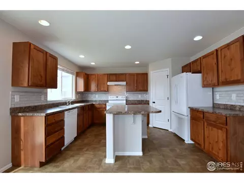 569 Cherryridge Dr, Windsor, CO 80550 photo 7