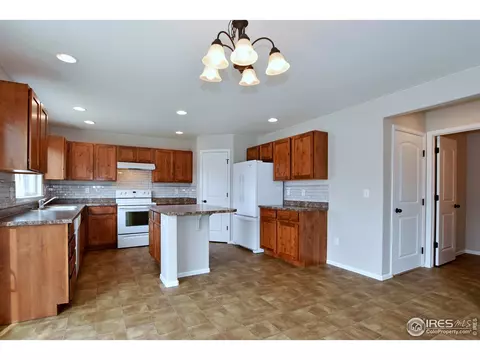 569 Cherryridge Dr, Windsor, CO 80550 photo 6