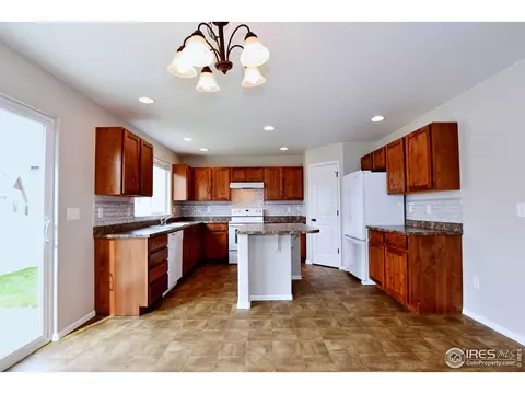 569 Cherryridge Dr, Windsor, CO 80550 photo 8
