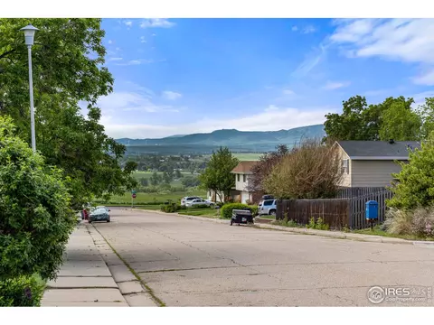 4660 Greylock St, Boulder, CO 80301 photo 2