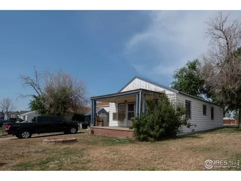 585 6th St, Bennett, CO 80102 photo 1