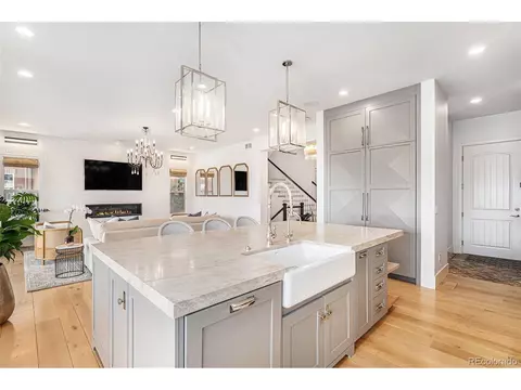 7033 E Lake Cir, Centennial, CO 80111 photo 8