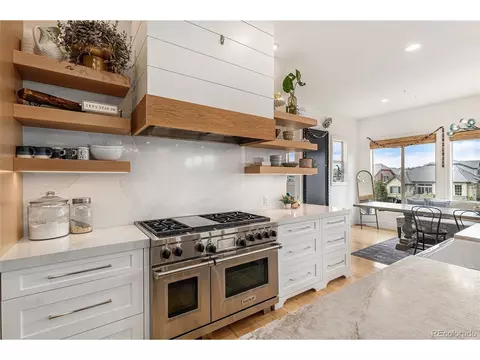 7033 E Lake Cir, Centennial, CO 80111 photo 6
