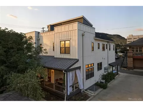 803 8th St, Golden, CO 80401