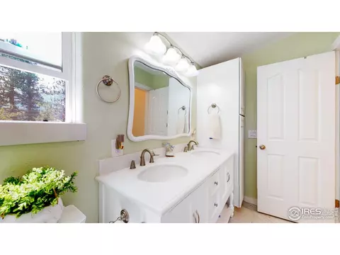 306 Pinewood Dr, Lyons, CO 80540 photo 13