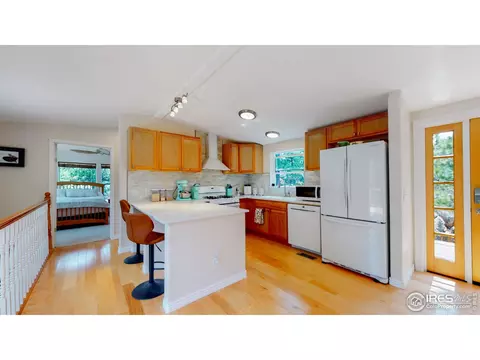 306 Pinewood Dr, Lyons, CO 80540 photo 8