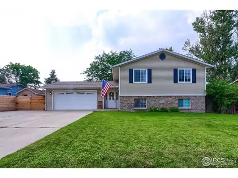 335 Maple Dr, Frederick, CO 80530 photo 2