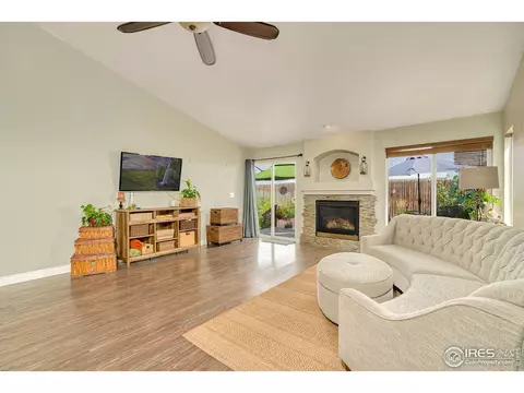 5735 Hickory Cir, Frederick, CO 80504 photo 11