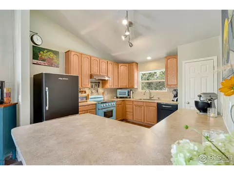 5735 Hickory Cir, Frederick, CO 80504 photo 8