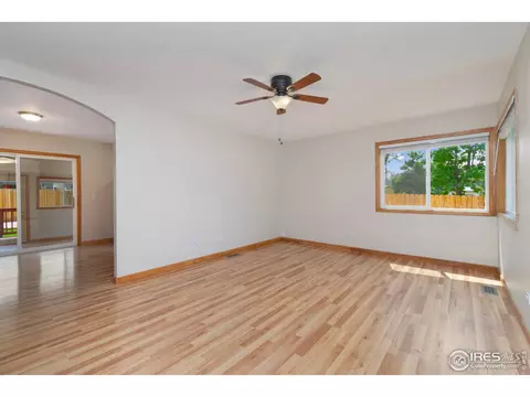 1050 6th St, Berthoud, CO 80513 photo 4