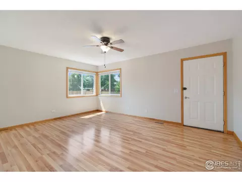 1050 6th St, Berthoud, CO 80513 photo 5