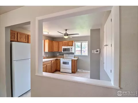 7270 Alan Dr, Denver, CO 80221 photo 8