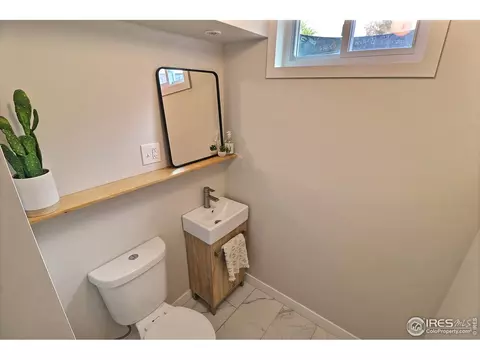 7270 Alan Dr, Denver, CO 80221 photo 27