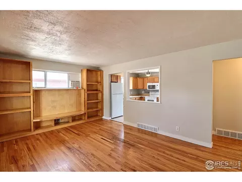 7270 Alan Dr, Denver, CO 80221 photo 4