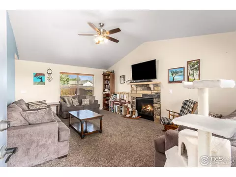 2811 E Prairie Dr, Milliken, CO 80543 photo 3