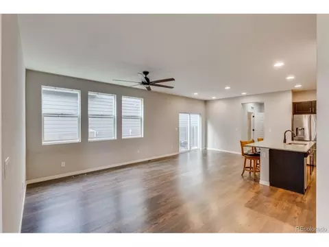 15747 Elk Pl, Denver, CO 80239 photo 4
