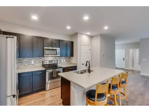 15747 Elk Pl, Denver, CO 80239 photo 8