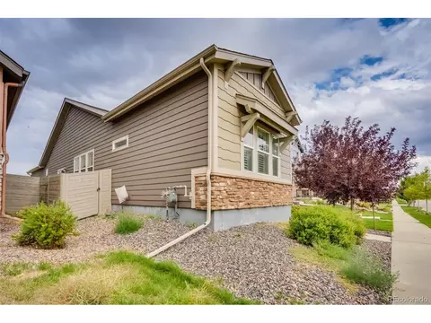 15747 Elk Pl, Denver, CO 80239 photo 2