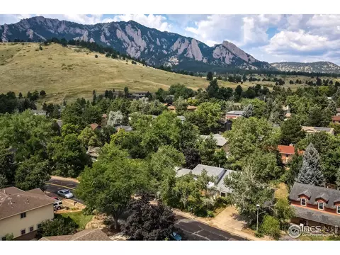645 Ithaca Dr, Boulder, CO 80305 photo 4
