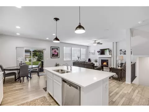 27215 E Ottawa Dr, Aurora, CO 80016 photo 7