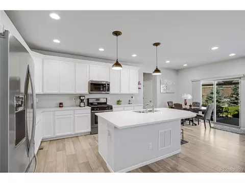 27215 E Ottawa Dr, Aurora, CO 80016 photo 5