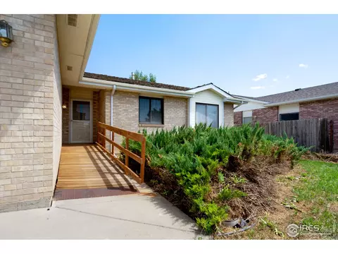 422 S 8th St, Berthoud, CO 80513 photo 2