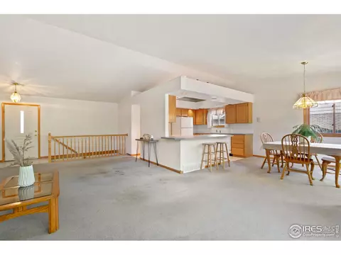 422 S 8th St, Berthoud, CO 80513 photo 3