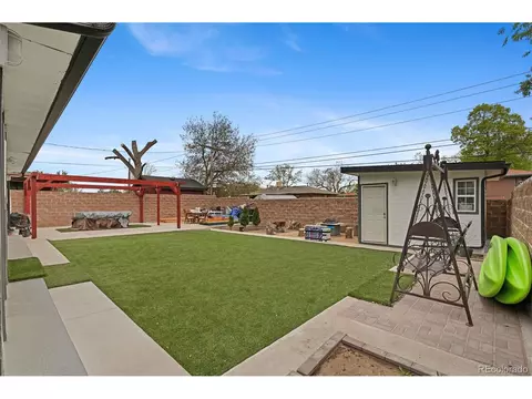Exterior - 3017 Cimarron St, Aurora, CO 80011 photo 3 of 7
