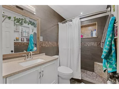 Bath - 3017 Cimarron St, Aurora, CO 80011 photo 1 of 2