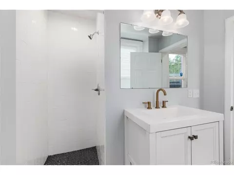 1633 E 30th Ave, Denver, CO 80205 photo 22