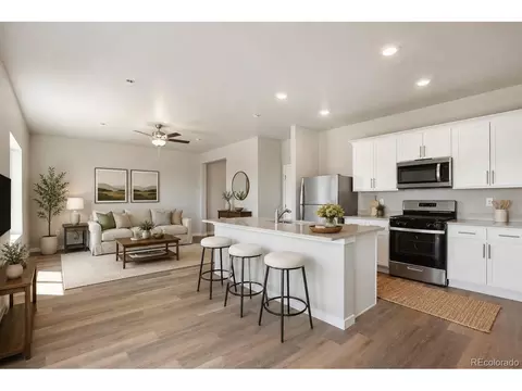 Kitchen - 48160 Shetland Dr, Bennett, CO 80102 photo 4 of 5