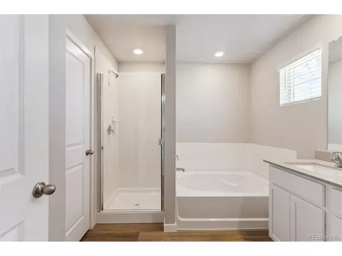 Bath - 48160 Shetland Dr, Bennett, CO 80102 photo 2 of 2