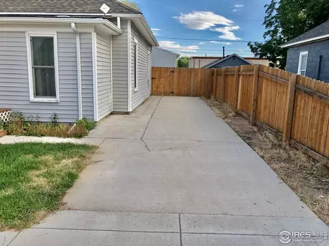 411 Douglas St, Sterling, CO 80751 photo 3