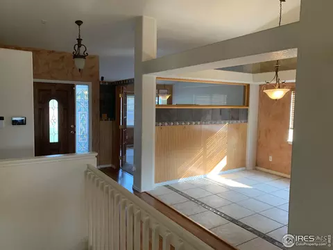 5376 Bear Ct, Longmont, CO 80504 photo 2