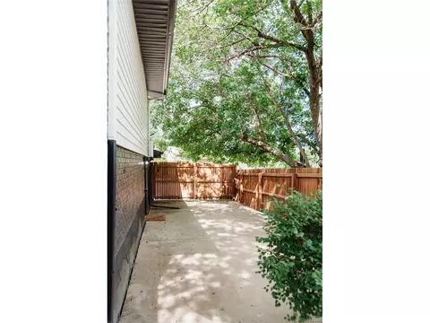 Undisclosed, Centennial, CO 80122 photo 18