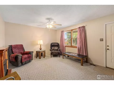 12610 E 55th Ave, Denver, CO 80239 photo 5