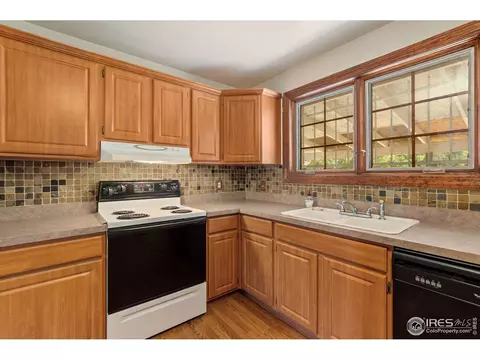12610 E 55th Ave, Denver, CO 80239 photo 8