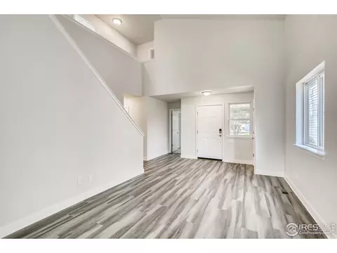 10374 Dresden St, Longmont, CO 80504 photo 5