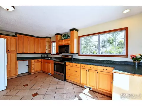2109 36th St, Evans, CO 80620 photo 8