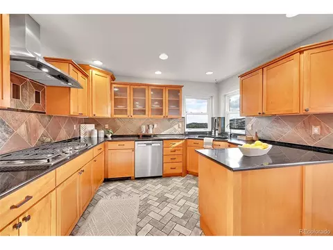 9128 Hillview Rd, Morrison, CO 80465 photo 11
