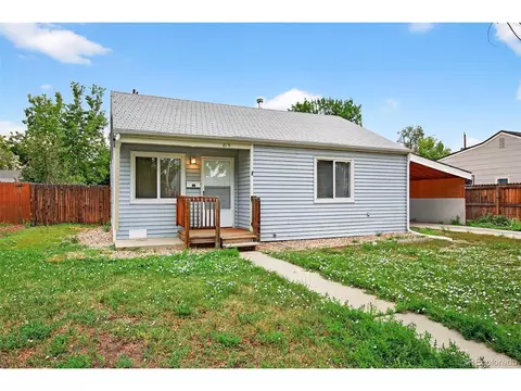 815 Macon St, Aurora, CO 80010